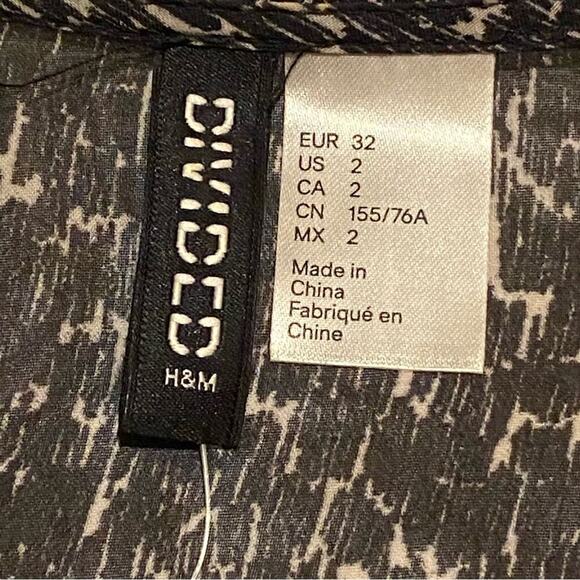 H&M Divided Open Front Ruffle Waterfall Sleeveless Duster Vest Women's 2 - Picture 2 of 8